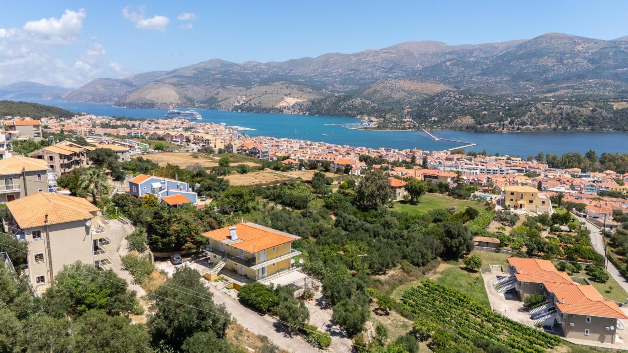 Apaggio Di Argostoli Apartments - Private Parking & Sea View Экстерьер фото