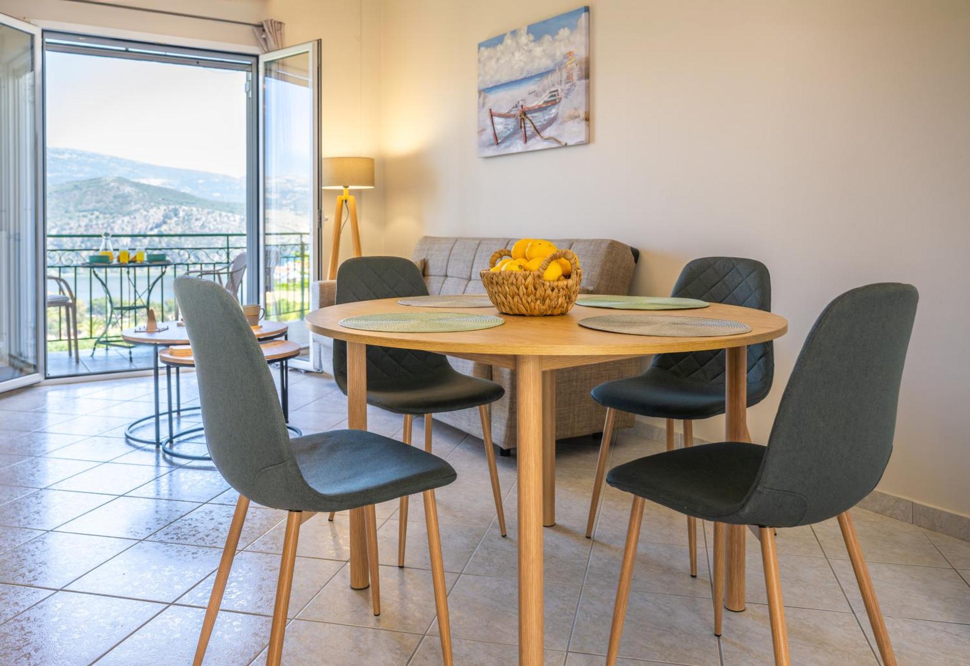 Apaggio Di Argostoli Apartments - Private Parking & Sea View Экстерьер фото